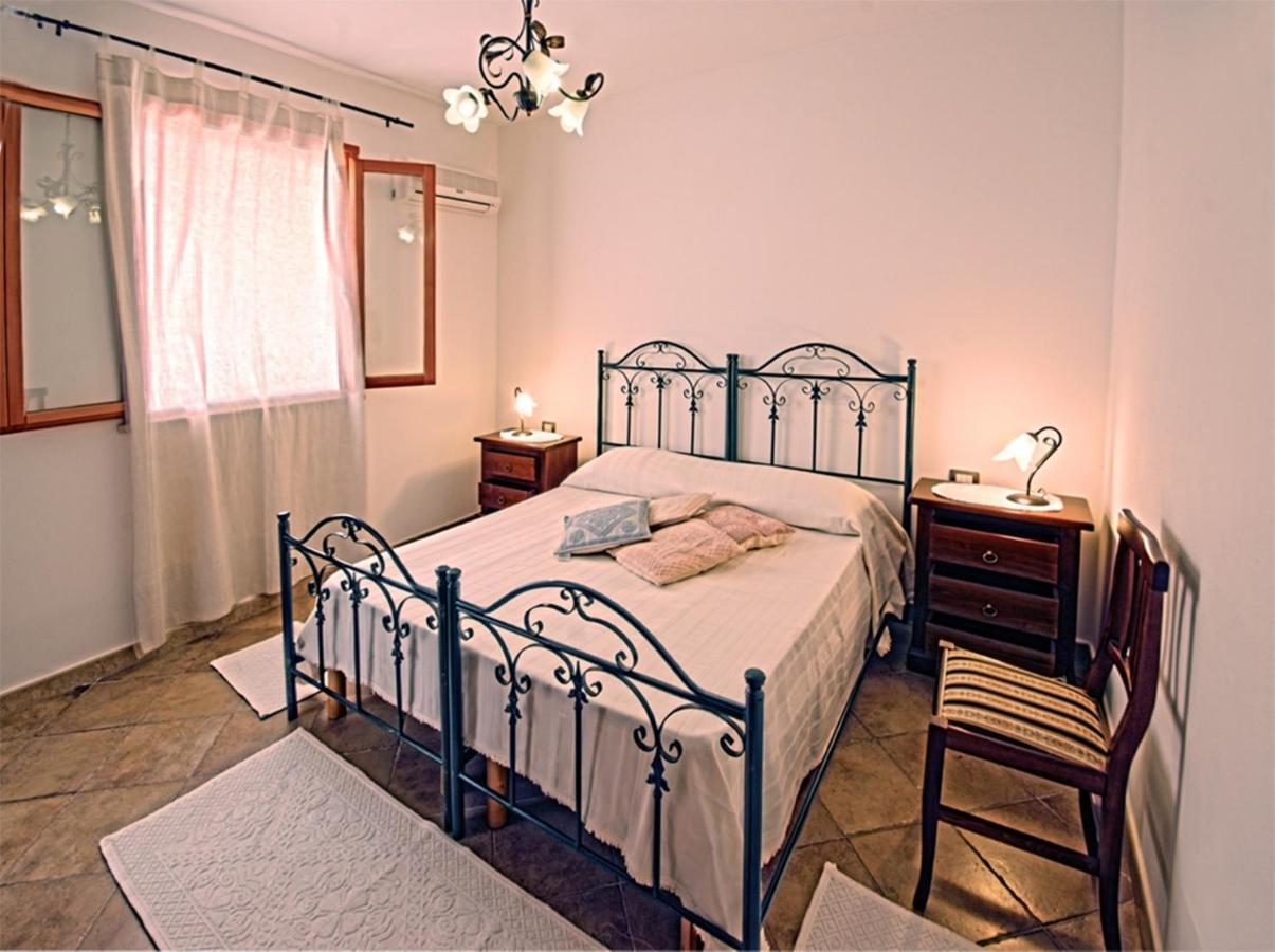 Agriturismo Sa Suerera Olmedo Bilik gambar